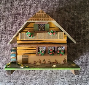 Bavarian Music / Jewellery Box 1970s wooden with moving Parts - Picture 1 of 7
