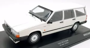 Minichamps 1/18 Scale 155 171772 Volvo 740 GL Break 1986 - White - Picture 1 of 5
