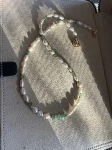 Collana di perle e smeraldi d'acqua dolce naturali 16" con chiusura GF 14K - Foto 1 di 23