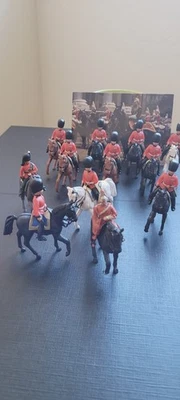 英国家庭骑兵人偶塑料漆 12 件套 — 第 1/2 张图片