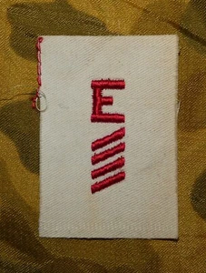 Marca distintiva "E" de excelencia de combate de ingeniería de la Marina de los Estados Unidos de 1940 (verano) quinta - Imagen 1 de 2