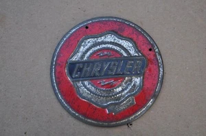 Chrysler 1920's 1930's tin emblem badge - Foto 1 di 3