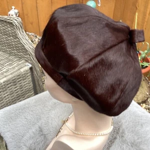 1960s Antique Fur Hat Looks Stunning - Picture 1 of 24