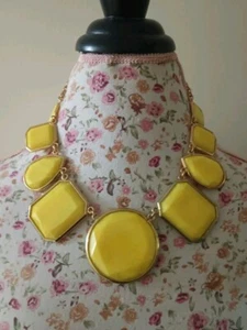 Kate Spade Swirl Around Graduated Necklace Sunshine Yellow  - Bild 1 von 4