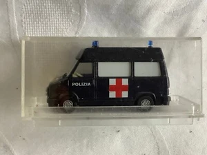 ✅ Praliné 3281 HO/1:87 Fiat Ducato Hochdach Polizei/Ambulance ITA(EX241-8R7/4/1) - Bild 1 von 3