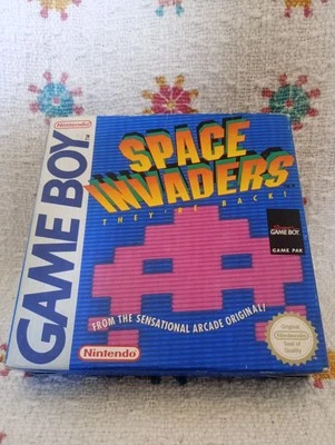 Space Invaders Gameboy - Image 1 of 4