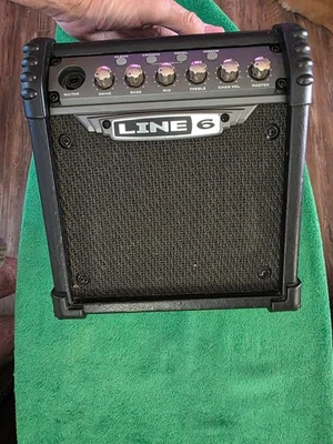 Line 6 Micro Spider 6-Watt Battery-Powered or a/c adapter cord Guitar Amplifier - Image 1 of 4