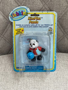 GANZ WEBKINZ SERIES 1 KINZPINZ PANDA FIGURE WITH FEATURE CODE NEW ON CARD