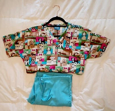 Scrub HQ Dog Scrub Top With Pockets And V Neck & SB Draw String Pants Size SMALL - Image 1 of 4