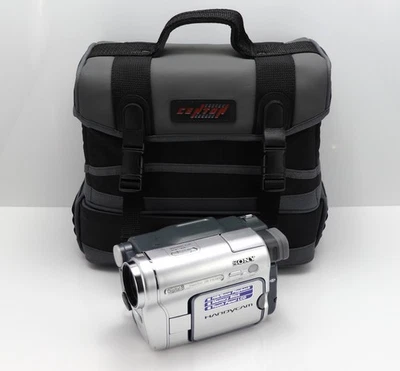 SONY HANDYCAM DCR-TRV460E CAMCORDER DIGITAL-8 / HI-8 / 8MM ANALOGUE VIDEO-8 TAPE - Image 1 of 4