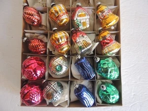 Set 16 Vintage 1 3/4" Christbaum Glasschmuck West Germany Glocken Tannenzapfen + - Bild 1 von 11