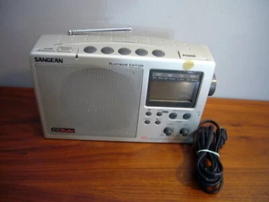 Sangean CC Radio plus DX AM/FM/Weather Band Works but display blinks - Picture 1 of 6