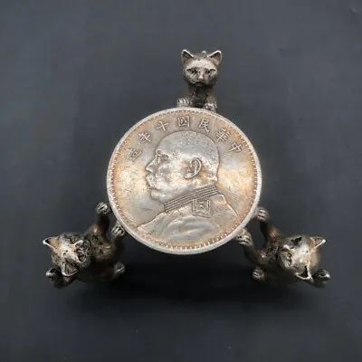.Sublime Chinese Collection Miao Silver 1 Yuan Coin Inlay Cats Wax Platform A71 • 32.80$
