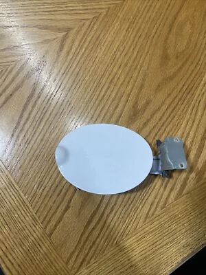 2005-2007 MERCURY MARINER Fuel Filler Door White - Image 1 of 4