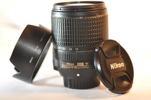 Nikon DX VR AF-S Nikkor 18-140mm G ED lens HB-32 for D90 D500 D3500 D5600 D7500 - Picture 1 of 11