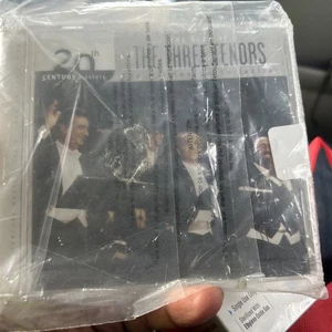 The Best of the Three Tenors: 20th Century Masters Millennium Collection) Music - Imagen 1 de 9