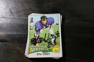 Tarjeta de fútbol americano autografiada de Stu Voight 1975 Topps Minnesota Vikings - Imagen 1 de 1