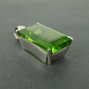 Vintage Sterling Silver Green Crystal Pendant 925 Heavy 17.36g - Picture 1 of 6