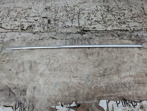 SKODA KAROQ NU7 17-21 REAR RIGHT O/S DOOR TOP CHROME STRIP 575839644 GENUINE - Picture 1 of 13