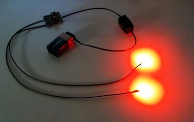 9V DC LED SLOW FLASHING RED LIGHTS & ON-OFF SWITCH - LGB G SCALE TRAIN & SCENERY - Image 1 of 2