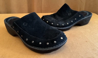 10 tamancos femininos Born Majesty couro camurça preto cravejado sapatos slip-on mule - Imagem 1 de 4
