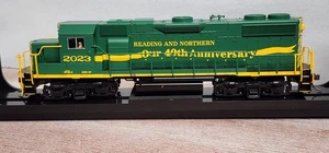 Reading Northern GP38-2 2023 40th Anniversary Atlas Trainman Silver 10004563 HO - Picture 1 of 10