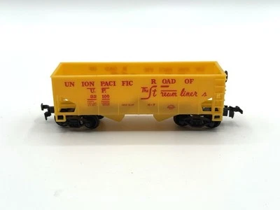 Freight Hopper Car The Streumliners UNION PACIFIC UP #32100 HO Scale - Image 1 of 3