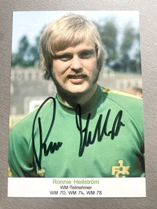 RONNIE HELLSTRÖM (†2022) WM 1974 Schweden signed Autogrammkarte 10x15 - Picture 1 of 2