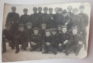 Ritratto Militare Soldati Uniforme Sovietica Foto Vintage URSS Bielorussia Russa - Foto 1 di 3