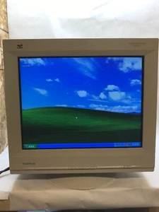 ViewSonic P225f Perfect Flat Monitor CRT 22" (20" Viewable) 2048 x 1536 VGA - DW - Picture 1 of 23