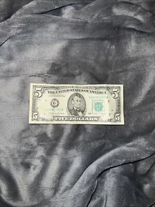 1988 Series A Five Dollar Bill - CRISP Condition $5 - Picture 1 of 4
