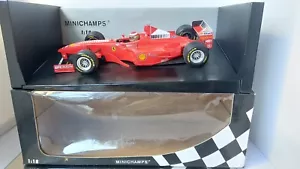 Minichamps 1:18 Formula 1 F1 Ferrari F 300 E. Irvine in scatola - Foto 1 di 11