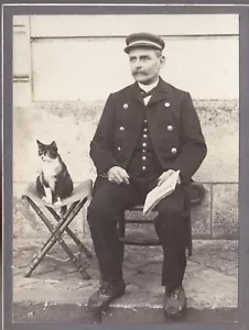 PHOTO of François LAUCELLE in costume with a cat CDV cardboard 90 x 120 mm - Picture 1 of 1