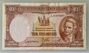 New Zealand 10 Shilling signed Hanna. P158a. VF. 1954. Prefix Number over Year. - Picture 1 of 2