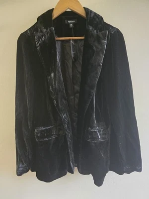 女式全新带标签 Torrid 黑色天鹅绒西装外套 Gothic Preppy 尺码 00/10/M-L — 第 1/4 张图片