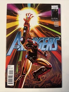 Avengers #12 Iron Man Wields the Infinity Gauntlet Marvel Comics 2011 NM/VF - Picture 1 of 10
