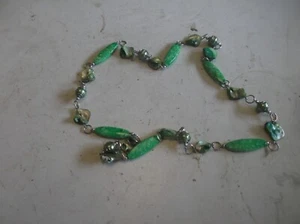 VINTAGE ABALONE SHELL,MOTTLED PLASTIC & PLASTIC BALL NECKLACE - Picture 1 of 4