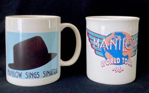 Set 2 Vintage Barry Manilow Kaffeetassen World Tour 96 & Manilow singt Sinatra - Bild 1 von 3