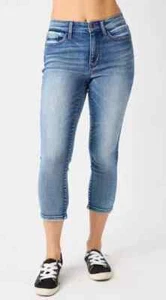 Judy Blue Mid-Rise Contrast Wash Capri 72114 New with Tags!! - Picture 1 of 3