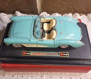 1990 Burago Die-cast 1957 Chevy Corvette Convertible 1:18 Scale Made In Italy