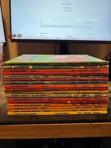 Lot of 17 Sweet Pickles Books Hardcover Reinach Hefter Vintage Alphabet - Bild 1 von 18