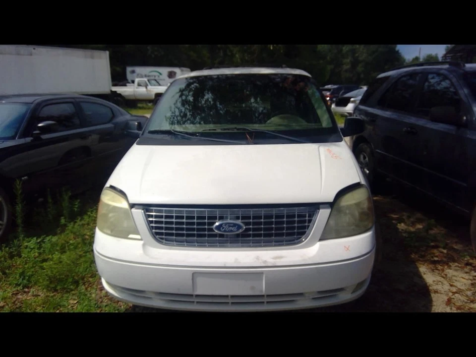 (BOX ONLY-NO TUBES) Air Cleaner Fits 04-07 FREESTAR 1139889 - Image 1 of 4