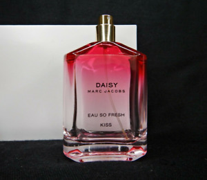 EMPTY PERFUME BOTTLE Marc Jacobs Daisy Eau So Fresh Kiss Eau de Toilette 2.5oz 