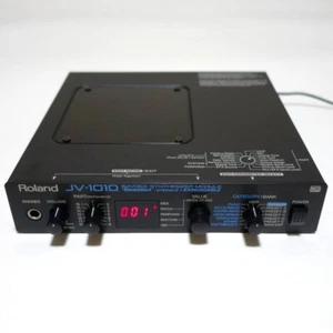 Roland JV-1010 64 Voice Synthesizer Module - Picture 1 of 3