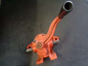 HAND ROTARY CRANK PUMP A7A 0020193 1/2" BARB - Imagen 1 de 6
