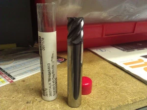 0,500 ZOLL 1/2 ZOLL 5 FLÖTEN EINZELENDSTUMMEL TiAlN HARTMETALL-SCHAFTFRÄSER 1/2 ZOLL X 1/2 ZOLL X 5/8 ZOLL X 3 - Bild 1 von 1