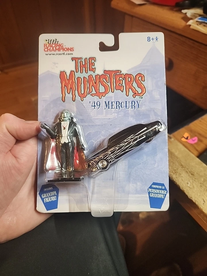 The Munsters Die Cast Car Joy Ride on Card Includes Grandpa Figure ERTL Rc2