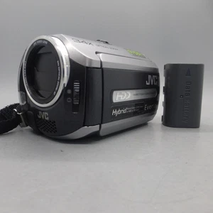 JVC Everio GZ-MG142EK Handheld High Definition HDD Camcorder Silver Tested - Picture 1 of 8