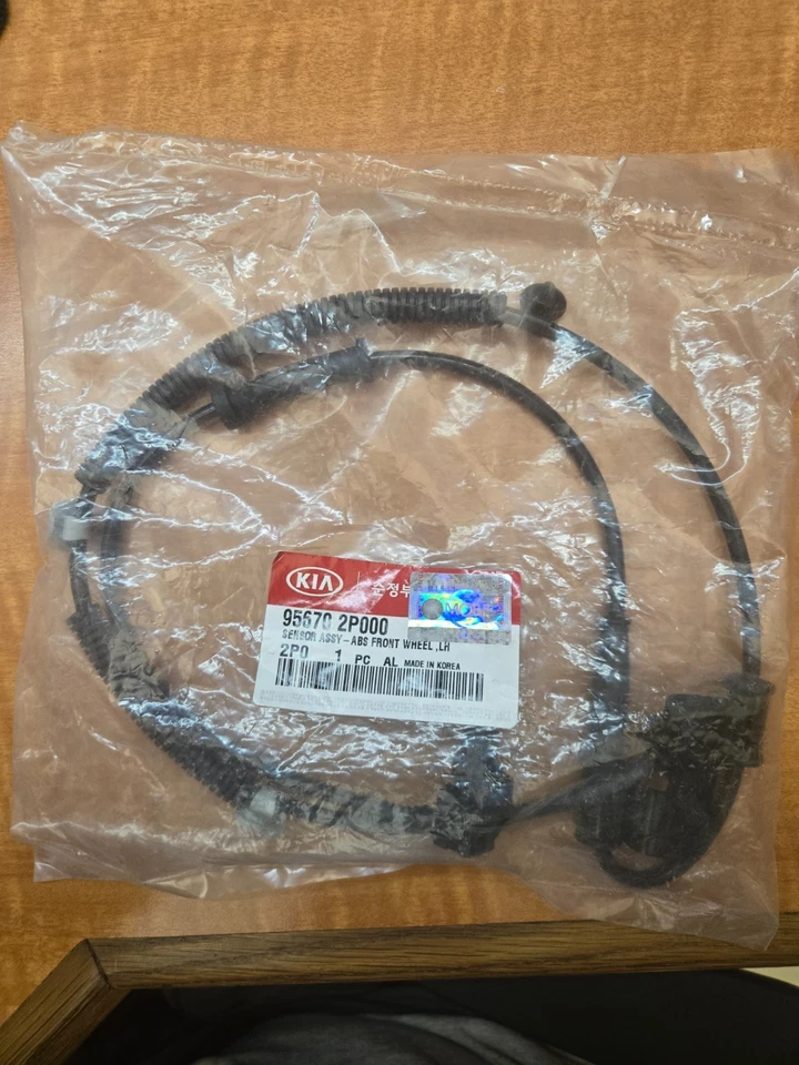 Sensor de rueda delantera ABS Kia/Hyundai OEM 95670-2P000, LH Foto 1 de 1
