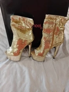 Highest Heel Collection Size 6 Gold Sequence Pump - Picture 1 of 11